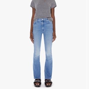 High Waisted Weekender Skimp, Size 27, light wash